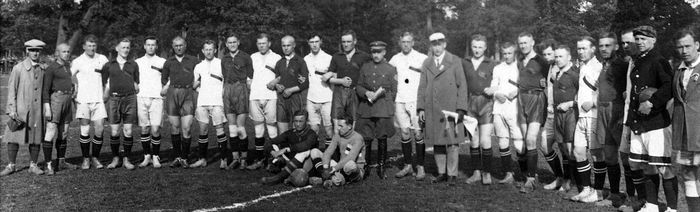 Antiga foto do futebol na Lituania