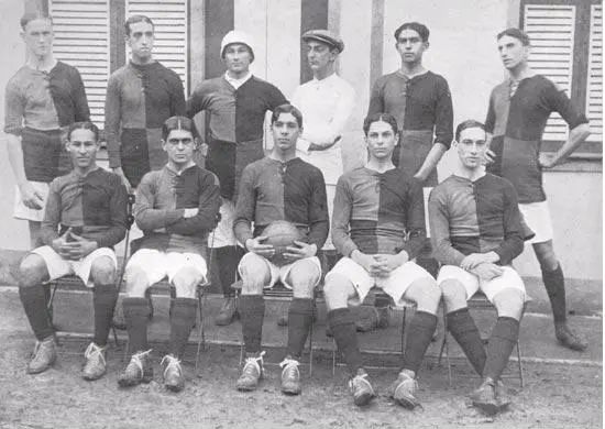 Equipe do Flamengo em 06-10-1912 no empate em 1 a 1 com o Paysandu pelo Campeonato Carioca