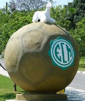 Monumento em Homenagem ao EC Metropol