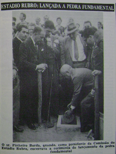 Lançamento da pedra estádio