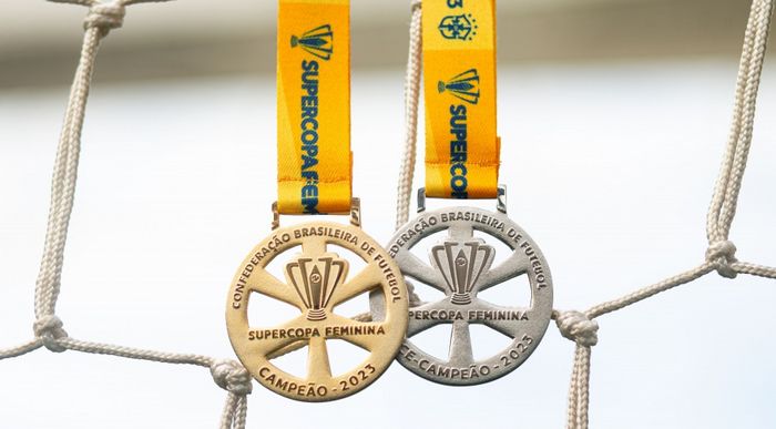Medalhas destinada as equipes campeãs e vice da Supercopa do Brasil Feminina de 2023