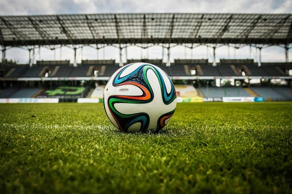 Poderá a IA prever o futuro das lendas do futebol