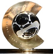 O belo Troféu Treinador do ano da FIFA