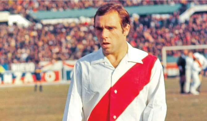 Daniel Onega pelo River em 1966